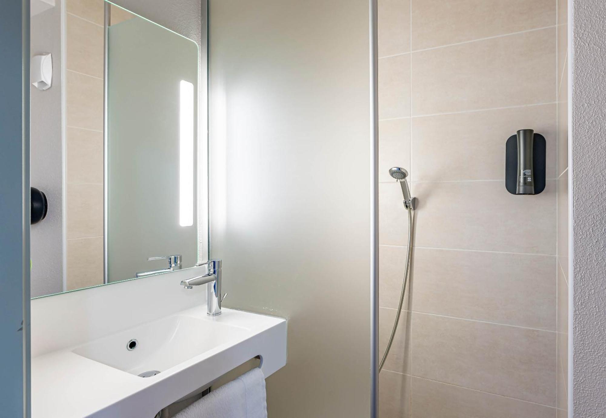 B&B Hôtel Bordeaux Langon Buitenkant foto